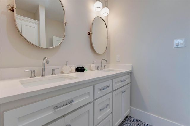 4010 Miramar Court, Galveston, TX 77554