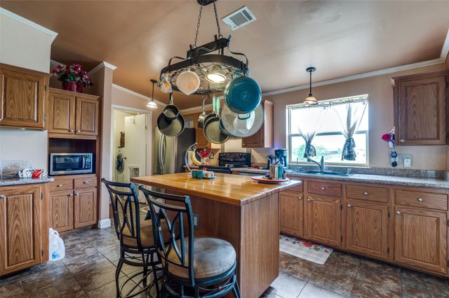 5177 Timarron Drive, Scurry, TX 75158