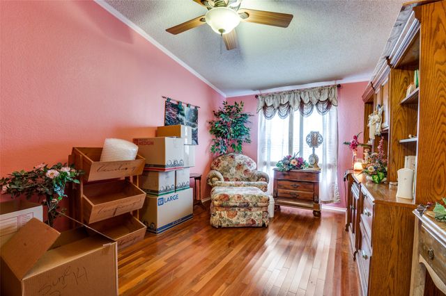 5177 Timarron Drive, Scurry, TX 75158