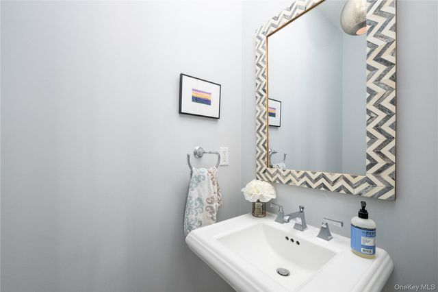 18 Stonehollow Drive, Brewster, NY 10509