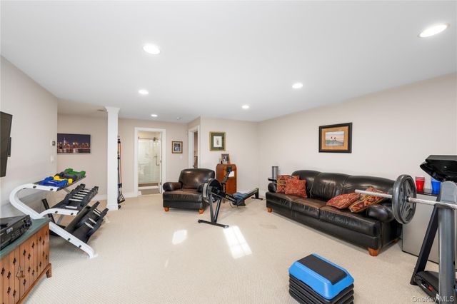 18 Stonehollow Drive, Brewster, NY 10509