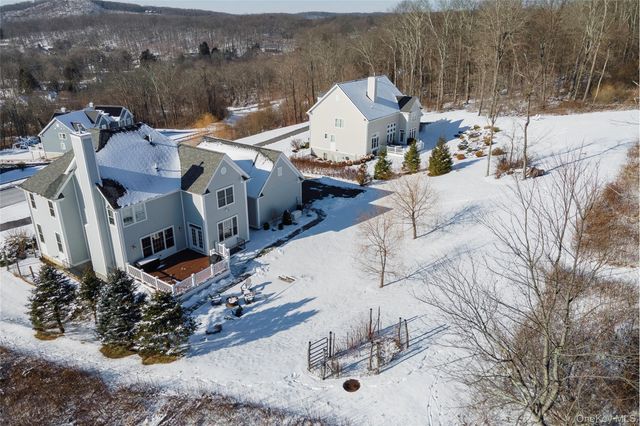 18 Stonehollow Drive, Brewster, NY 10509