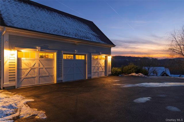 18 Stonehollow Drive, Brewster, NY 10509