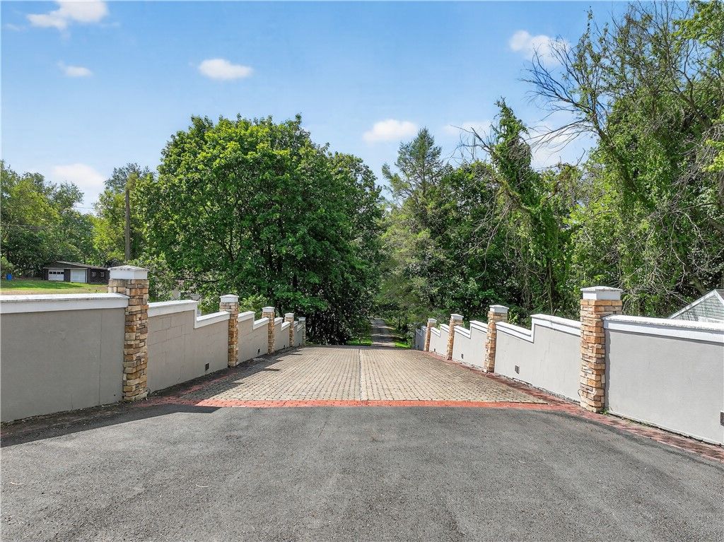 0 Dutch Ridge Rd, Brighton Twp, PA 15009