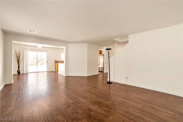 10274 Chigoza Pine Avenue, Las Vegas, NV 89135