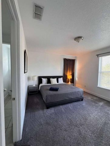 450 LASSO DRIVE, Kissimmee, FL 34747