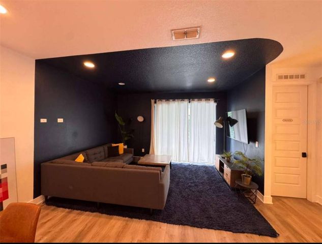 450 LASSO DRIVE, Kissimmee, FL 34747