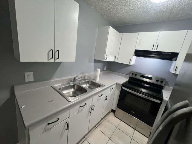 8301 N ALASKA STREET, Tampa, FL 33604