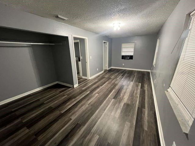 8301 N ALASKA STREET, Tampa, FL 33604