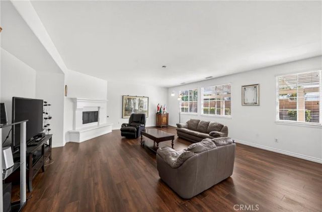 8122 River Bluffs, Eastvale, CA 92880