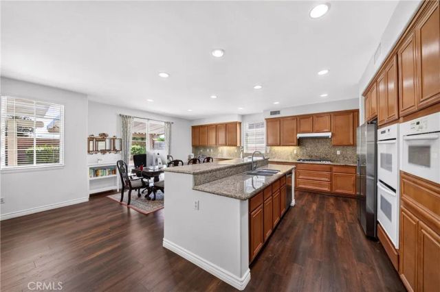 8122 River Bluffs, Eastvale, CA 92880