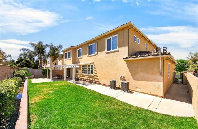 8122 River Bluffs, Eastvale, CA 92880