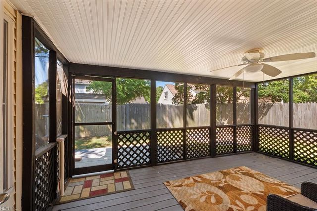 1009 Spindle XING, Virginia Beach, VA 23455
