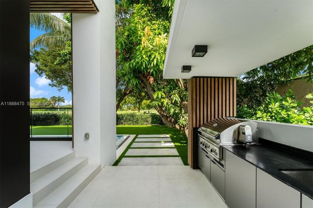 3114 Prairie Avenue, Miami Beach, FL 33140