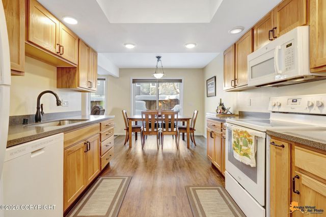 2211 Daybreak Court, Anchorage, AK 99501