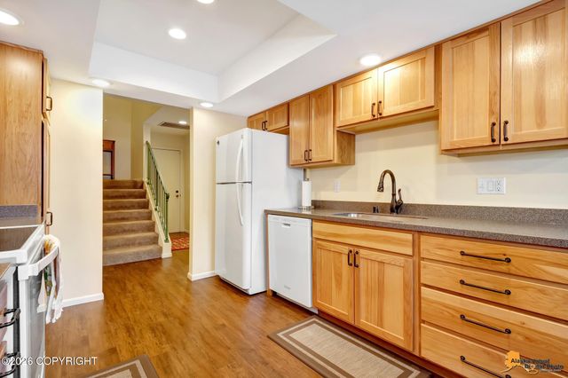 2211 Daybreak Court, Anchorage, AK 99501