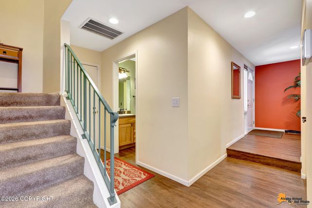 2211 Daybreak Court, Anchorage, AK 99501