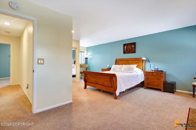 2211 Daybreak Court, Anchorage, AK 99501