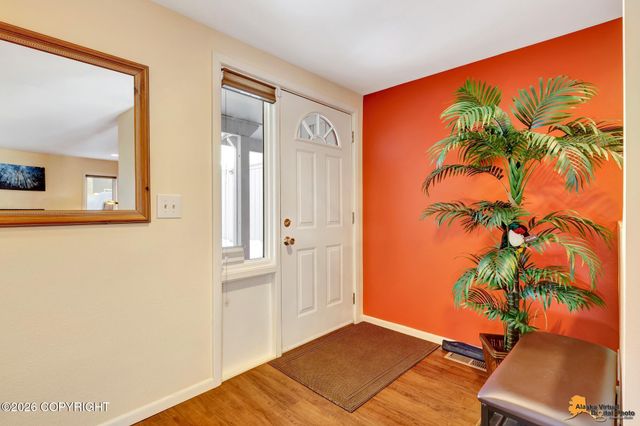 2211 Daybreak Court, Anchorage, AK 99501