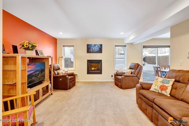 2211 Daybreak Court, Anchorage, AK 99501