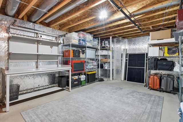 17811 Hollybrook Trail, Lakeville, MN 55044