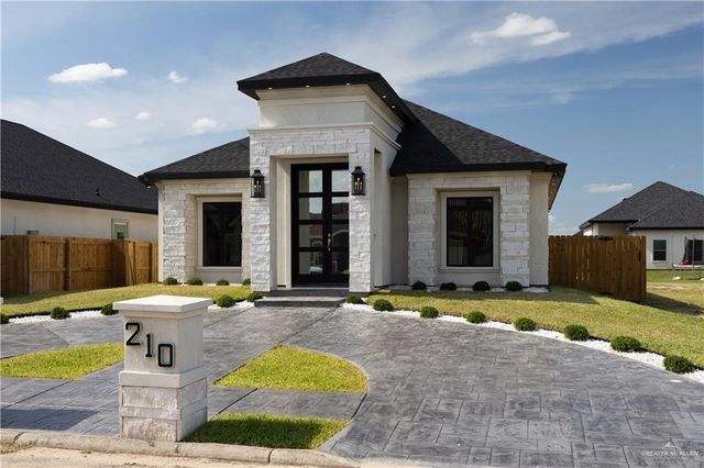 210 Paradise Street, Rio Grande City, TX 78582