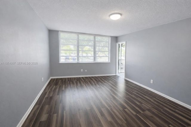 1780 NE 191st St 210-2, Miami, FL 33179