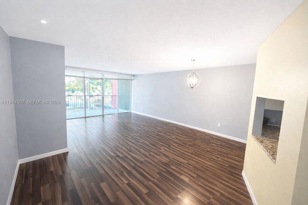 1780 NE 191st St 210-2, Miami, FL 33179