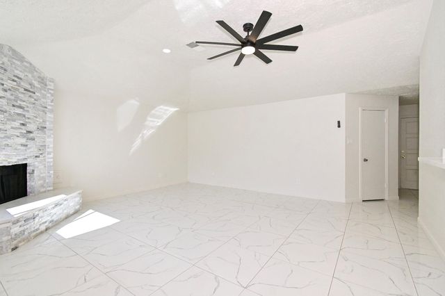 15427 Evergreen Place Drive, Houston, TX 77083