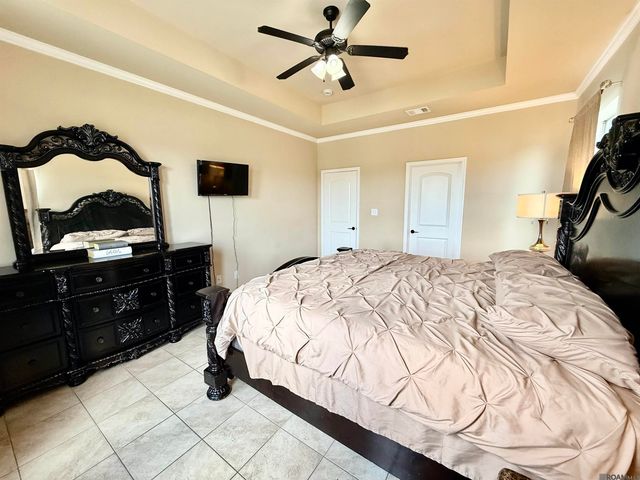 39122 Bayou View Ave, Gonzales, LA 70737