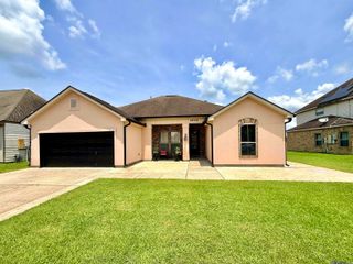 39122 Bayou View Ave, Gonzales, LA 70737