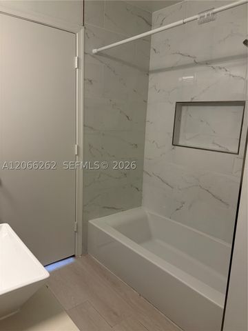2578 Cordoba Bnd 2578, Weston, FL 33327