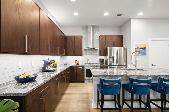 3905 Clawson RD 12, Austin, TX 78704