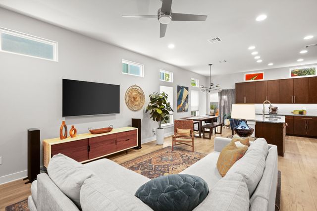 3905 Clawson RD 12, Austin, TX 78704