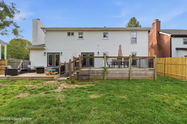 1112 Juniper Springs Dr, Louisville, KY 40242