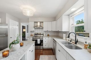 1112 Juniper Springs Dr, Louisville, KY 40242