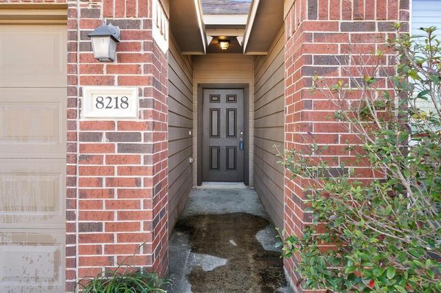 8218 Pastel Dawn Trace, Houston, TX 77049
