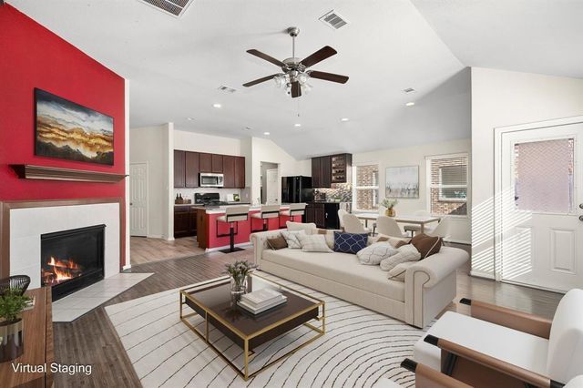 8218 Pastel Dawn Trace, Houston, TX 77049