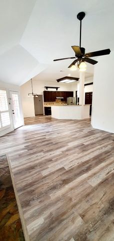 9720 Windy Hollow Drive, Irving, TX 75063