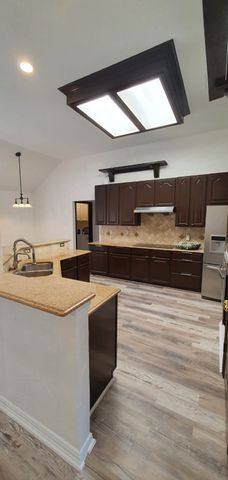 9720 Windy Hollow Drive, Irving, TX 75063