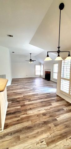 9720 Windy Hollow Drive, Irving, TX 75063