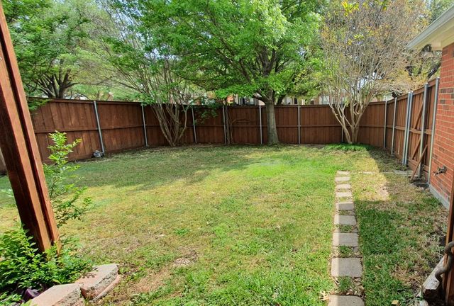 9720 Windy Hollow Drive, Irving, TX 75063