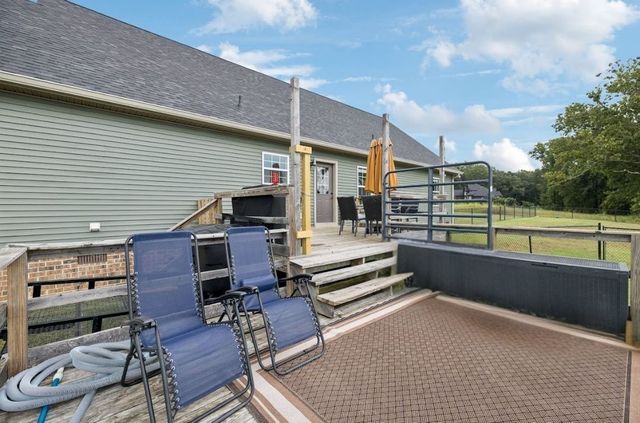 68 Taylor Rd, Manchester, TN 37355