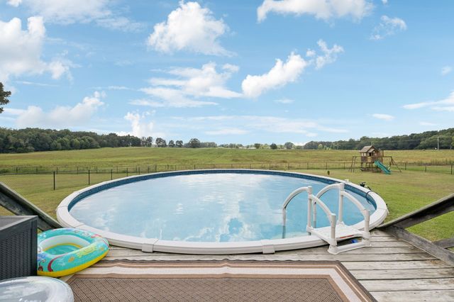 68 Taylor Rd, Manchester, TN 37355