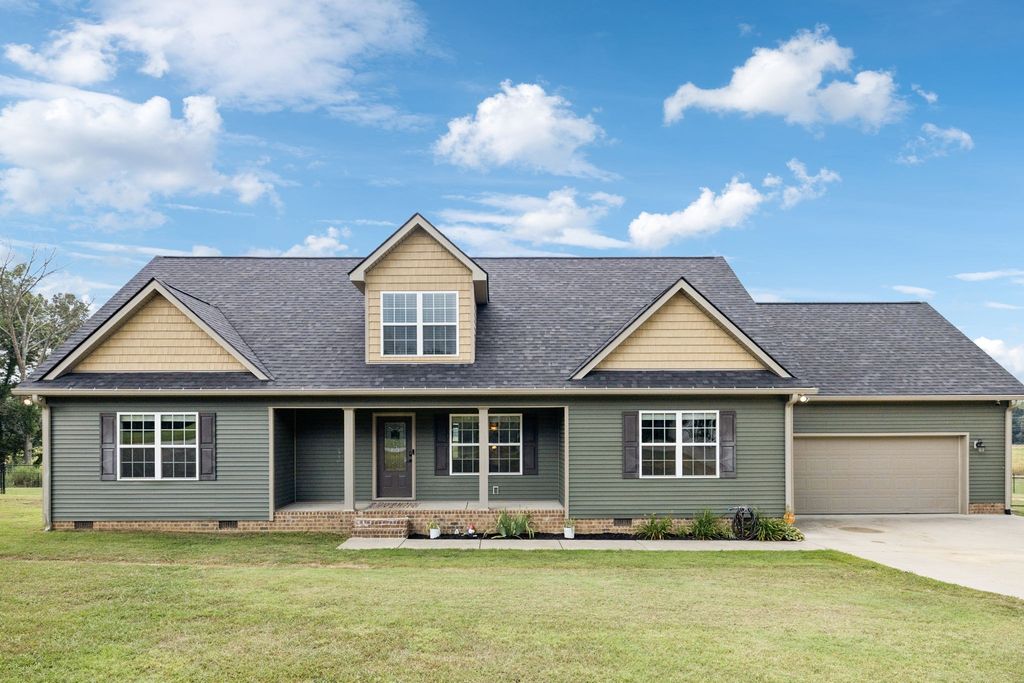 68 Taylor Rd, Manchester, TN 37355