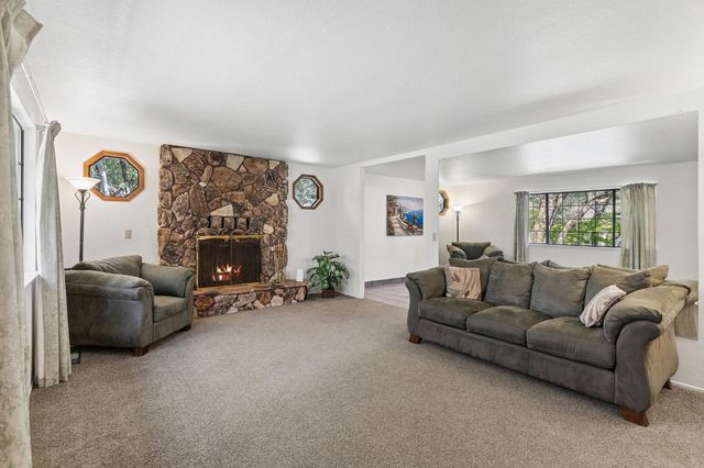 6320 Zamora Dr, Placerville, CA 95667