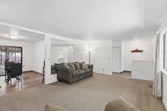 6320 Zamora Dr, Placerville, CA 95667