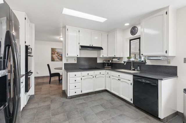 6320 Zamora Dr, Placerville, CA 95667