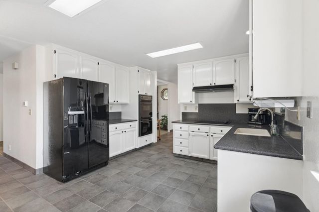6320 Zamora Dr, Placerville, CA 95667
