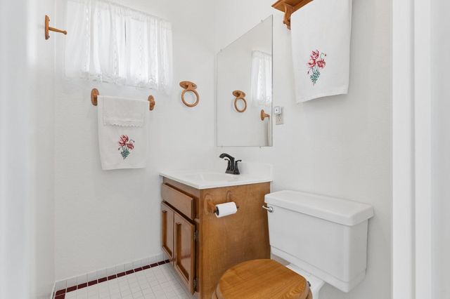 6320 Zamora Dr, Placerville, CA 95667